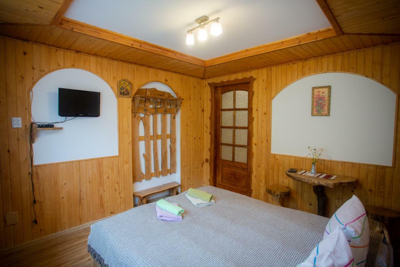 Сервус Guest Hotell Jaremtsje Eksteriør bilde