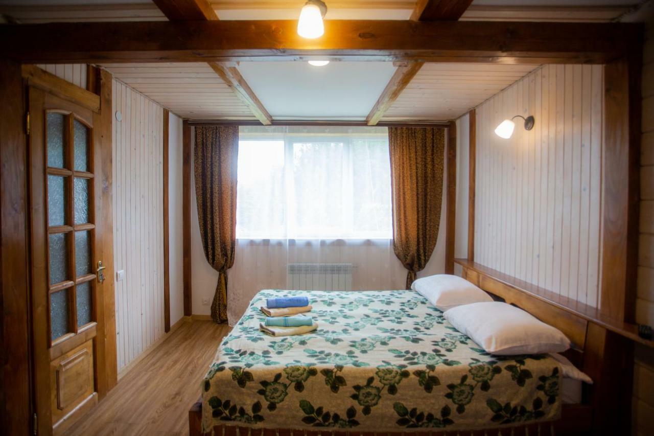 Сервус Guest Hotell Jaremtsje Eksteriør bilde