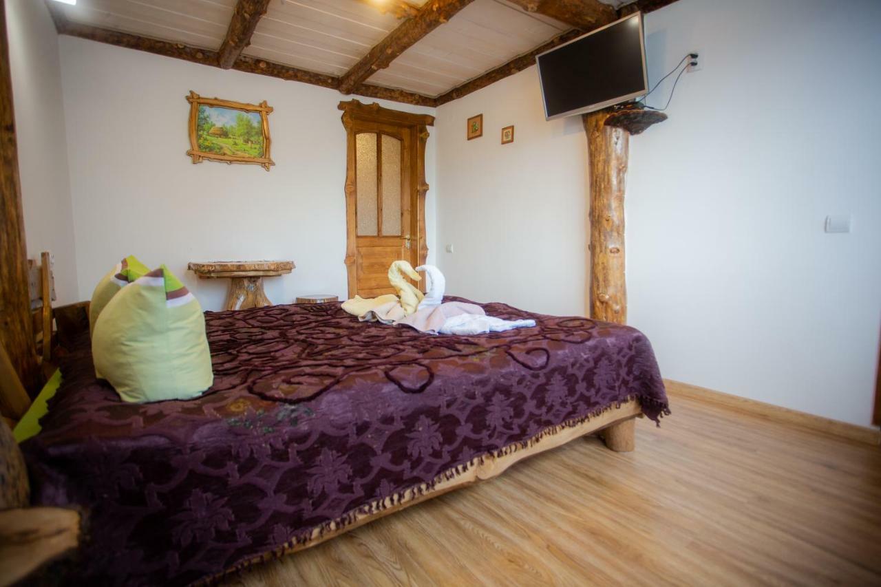 Сервус Guest Hotell Jaremtsje Eksteriør bilde